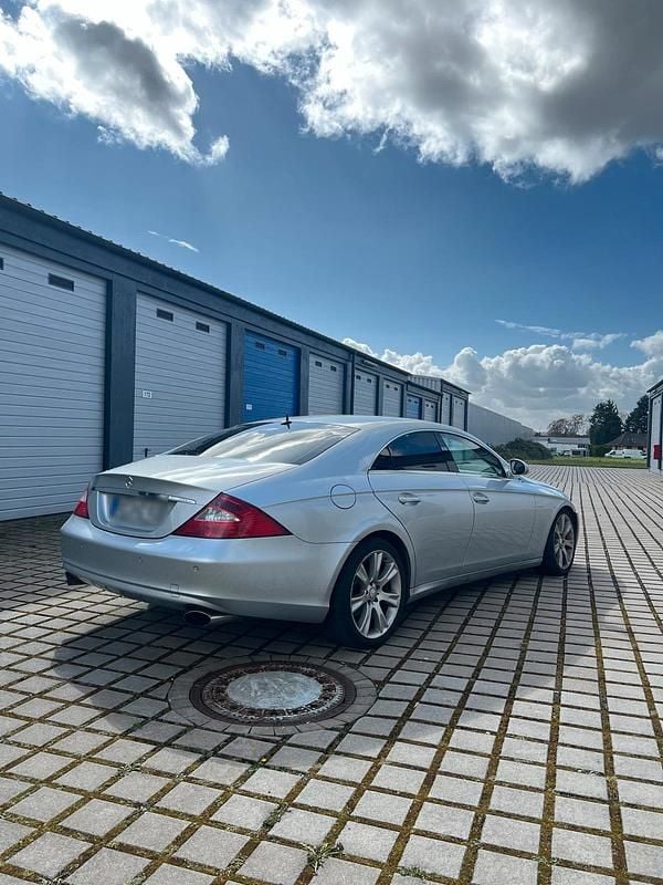 Gebraucht Mercedes CLS350 272 PS (200 kW) 2004 Silber Limousine