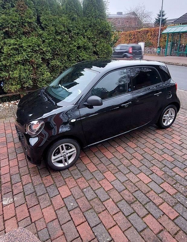 Schwarz Gebraucht 2020 Smart ForFour Electric Drive Kleinwagen | 10.000 € (Etwas zu teuer) - Bild 1/4