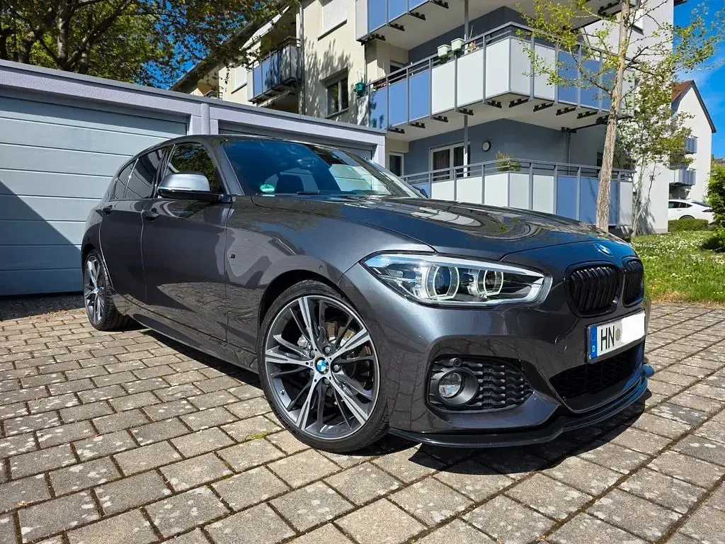 Gebraucht BMW 120 M Sport 190 PS (139 kW) 2016 Grau Kleinwagen