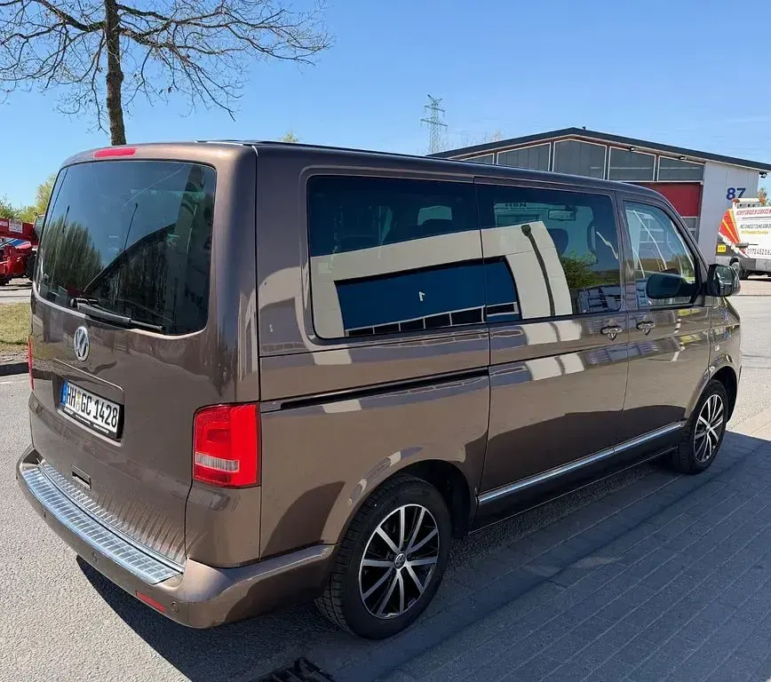 Usata VW T5 Highline 179 CV (131 kW) 2012 Marrone Furgone