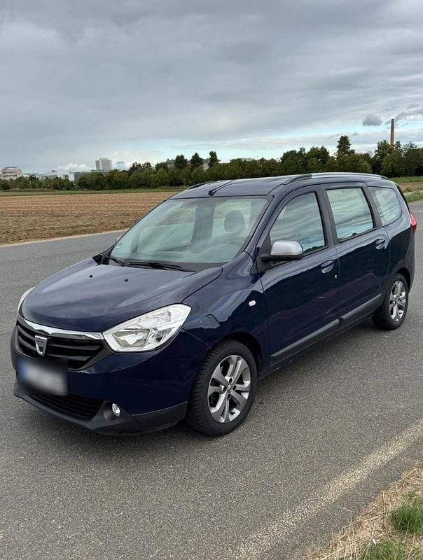 Blau Gebraucht 2015 Dacia Lodgy Celebration Van / Kleinbus | 5.450 € (Fairer Preis) - Bild 1/4