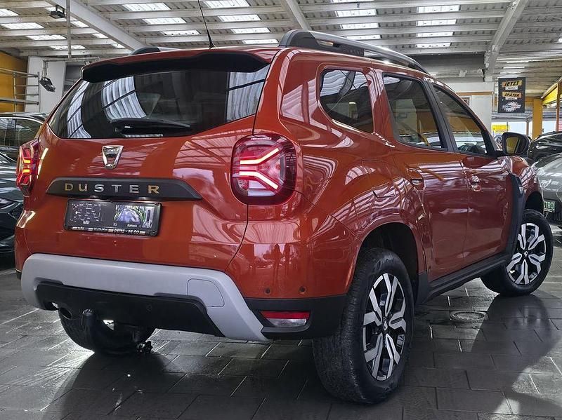 Gebraucht Dacia Duster Prestige 150 PS (110 kW) 2021 Orange SUV
