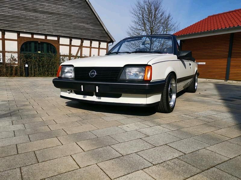 Gebraucht Opel Ascona 90 PS (66 kW) 1986 Weiß Cabrio