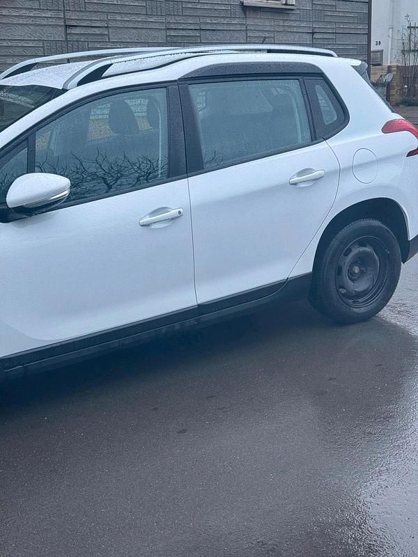 Gebraucht Peugeot 2008 82 PS (60 kW) 2016 Weiß SUV