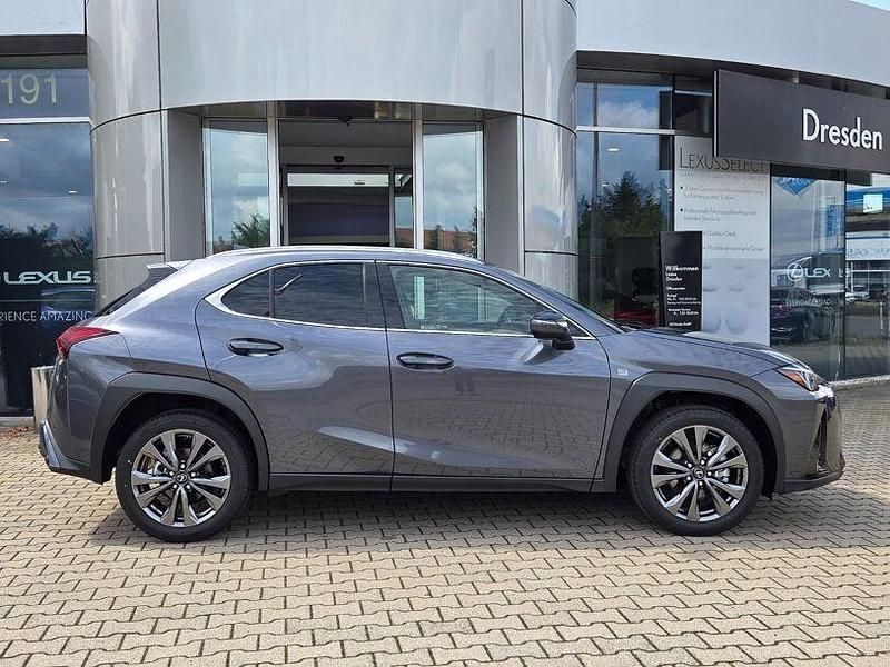 Neu Lexus UX 2026 Grau SUV