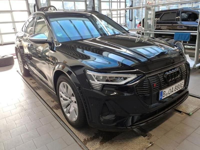 Usata Audi e-tron 369 kW (503 CV) 2023 Nero SUV