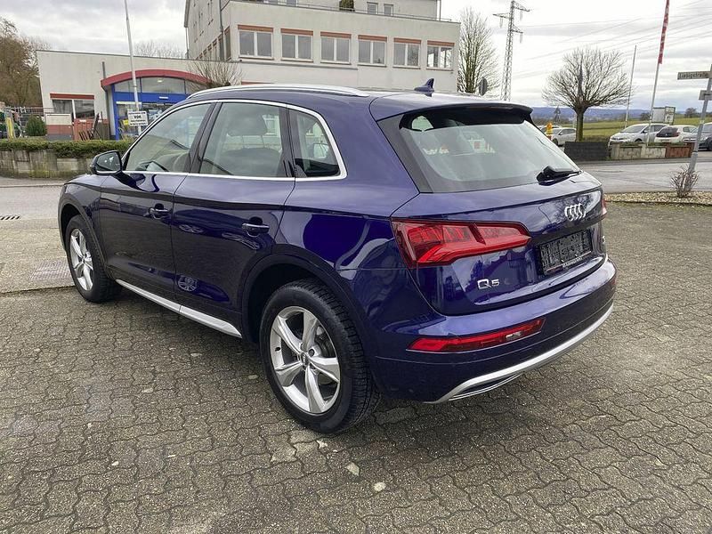 Gebraucht Audi Q5 Sport 190 PS (139 kW) 2019 Blau SUV