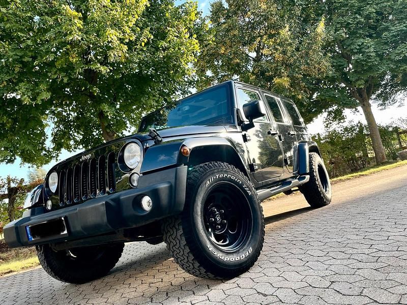Gebraucht Jeep Wrangler Unlimited Sahara 200 PS (147 kW) 2015 Schwarz SUV