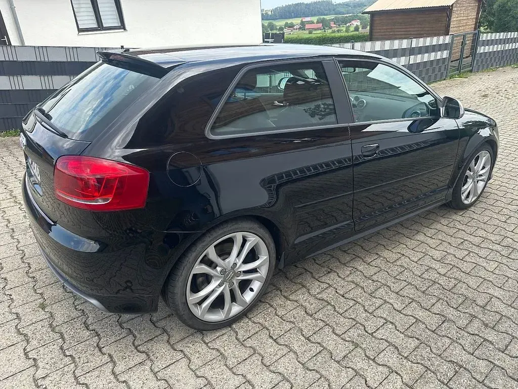 Gebraucht Audi S3 Sport 265 PS (194 kW) 2009 Schwarz Kleinwagen