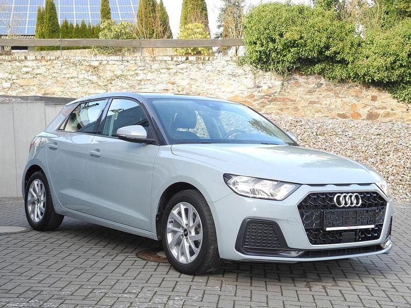 Gebraucht Audi A1 Advanced Plus 110 PS (80 kW) 2021 Pfeilgrau perleffekt /manhatta SUV