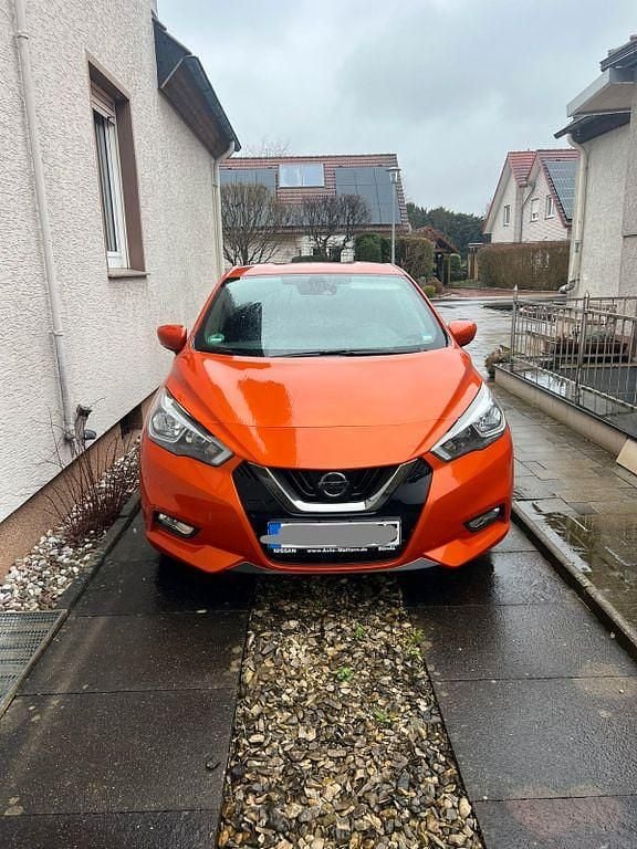 Gebraucht Nissan Micra N-Connecta 90 PS (66 kW) 2017 Orange Kleinwagen