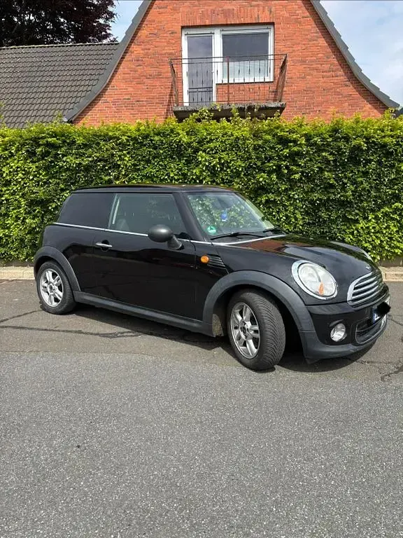 Gebraucht Mini ONE 75 PS (55 kW) 2010 Schwarz Kleinwagen