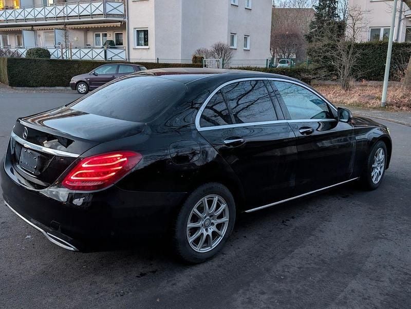 Gebraucht Mercedes C180 Avantgarde 116 PS (85 kW) 2016 Schwarz Limousine