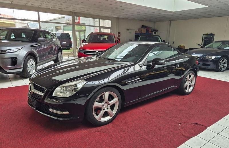 Schwarz Gebraucht 2011 Mercedes SLK250 Cabrio | 15.990 € (Fairer Preis) - Bild 1/4