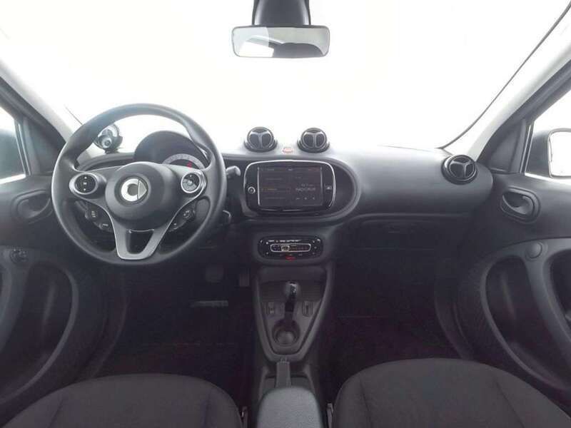 Gebraucht Smart ForFour Electric Drive 60 kW (82 PS) 2021 Bodypanels in black / tridion Kleinwagen