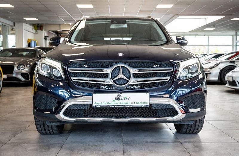 Cavansitblau metalliclack Gebraucht 2016 Mercedes GLC250 Exclusive SUV | 21.990 € (Guter Preis) - Bild 1/4
