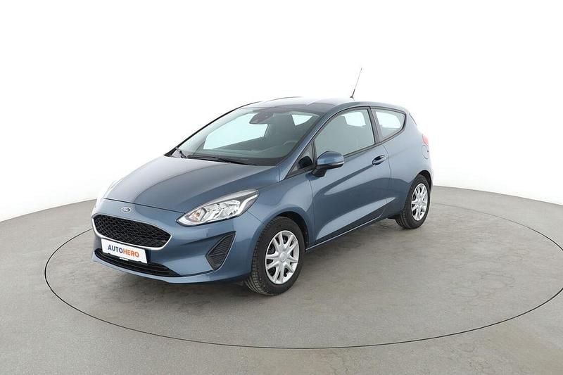 Blau Gebraucht 2018 Ford Fiesta Trend Limousine | 10.320 € (Fairer Preis) - Bild 1/3