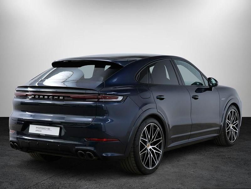 Gebraucht Porsche Cayenne Coupe 519 PS (381 kW) 2024 Blau Coupé