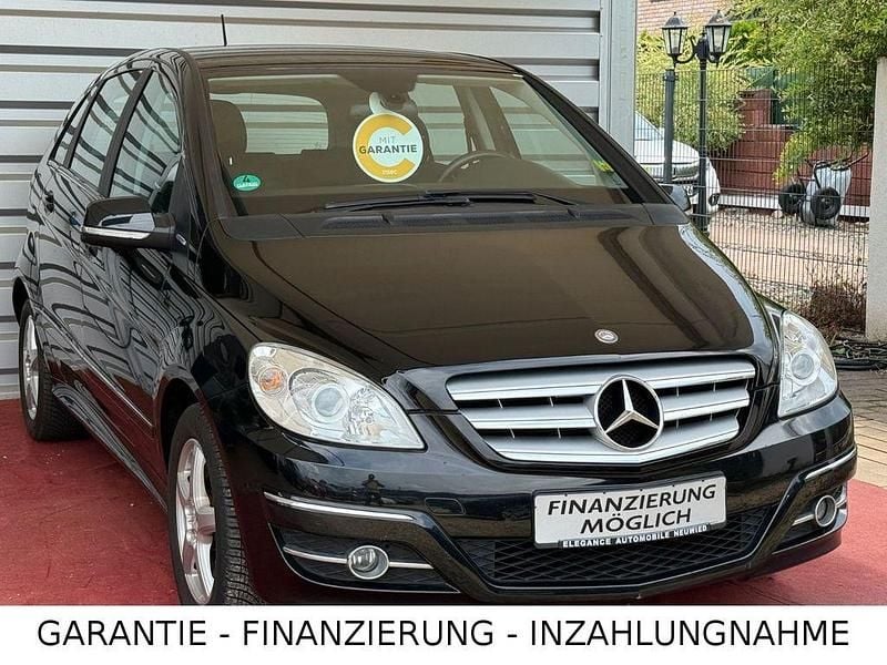 Schwarz Gebraucht 2010 Mercedes B160 Sport Edition Van / Kleinbus | 6.990 € (Fairer Preis) - Bild 1/4