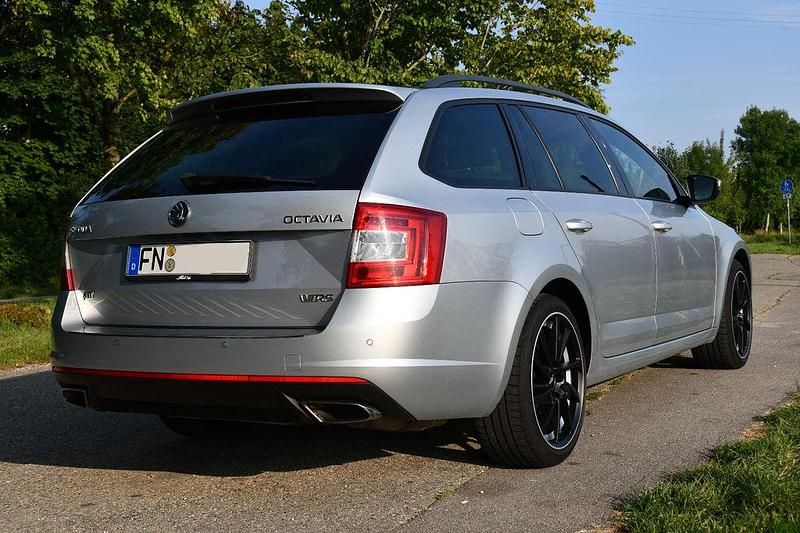 Gebraucht Skoda Octavia RS 290 PS (213 kW) 2014 Silber Kleinwagen