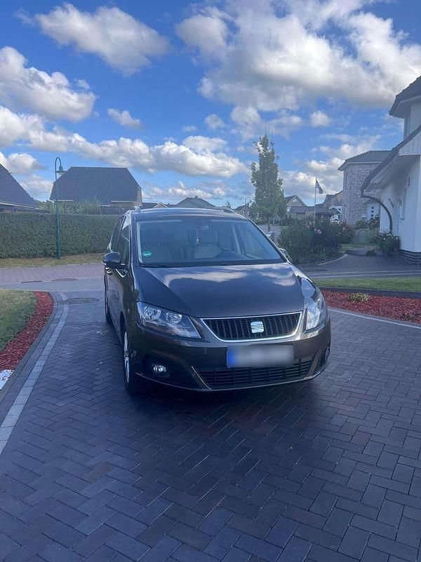 Gebraucht Seat Alhambra Ecomotive 140 PS (102 kW) 2014 Braun Van / Kleinbus