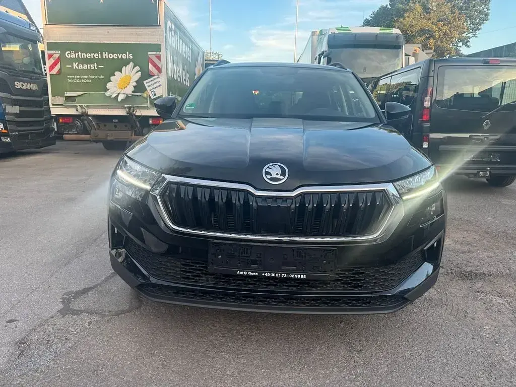 Gebraucht Skoda Karoq Tour 110 PS (80 kW) 2023 Schwarz SUV