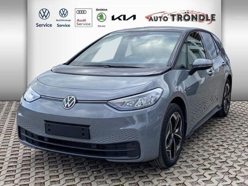 Grau Gebraucht 2023 VW ID.3 Pro Performance Kleinwagen | 27.690 € (Guter Preis) - Bild 1/4