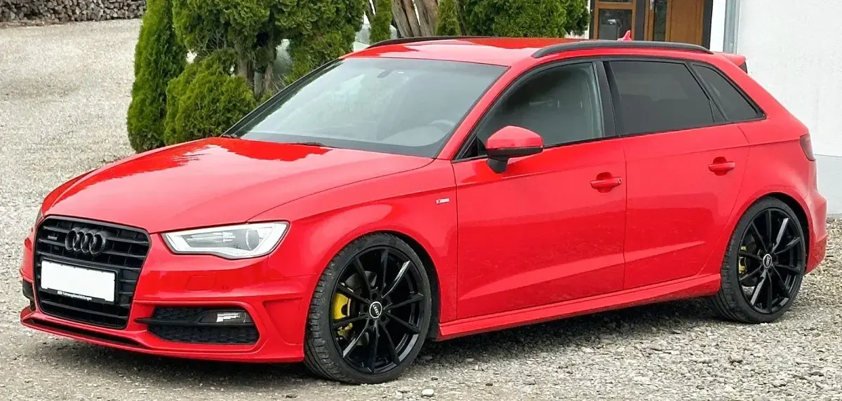 Używany Audi A3 S-Line 184 KM (135 kW) 2013 Czerwony Coupe