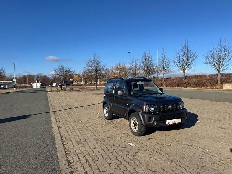 Gebraucht 2017 Suzuki Jimny SUV | 17.499 € (Fairer Preis) - Bild 1/4