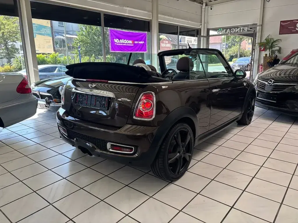 Gebraucht Mini John Cooper Works Cabriolet 211 PS (155 kW) 2011 Braun Cabrio