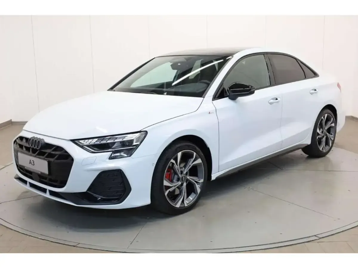 Neu Audi A3 S-Line 204 PS (150 kW) 2026 Gletscherweiß metallic Limousine