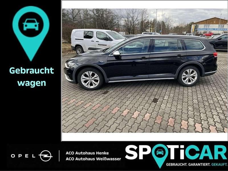 Gebraucht VW Passat Alltrack 190 PS (139 kW) 2018 Deep black pearlescent Kombi