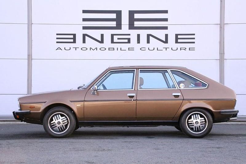 Gebraucht Renault 30 128 PS (94 kW) 1978 Braun Kleinwagen