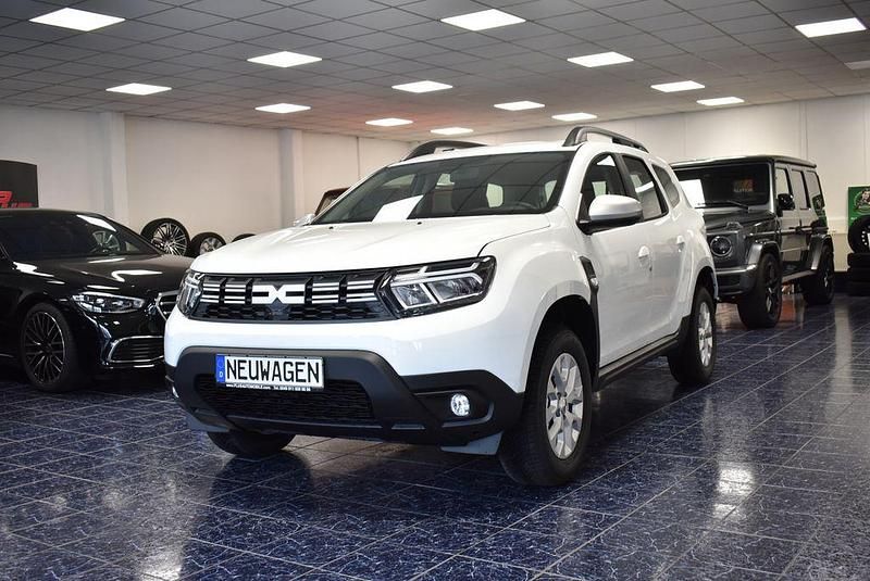 Gebraucht Dacia Duster 114 PS (83 kW) 2024 Weiß SUV