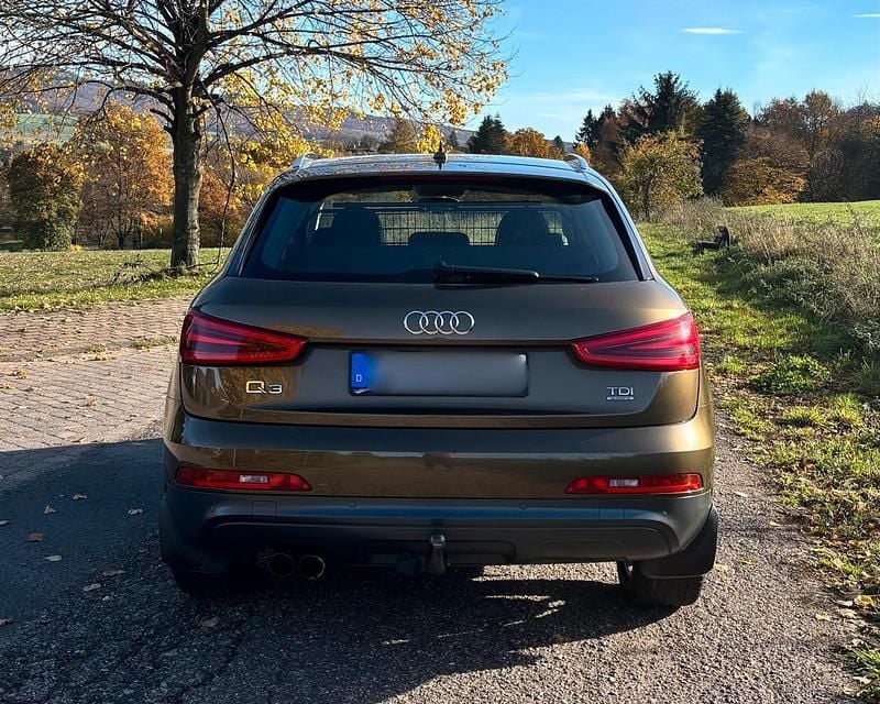 Gebraucht Audi Q3 177 PS (130 kW) 2011 Braun SUV