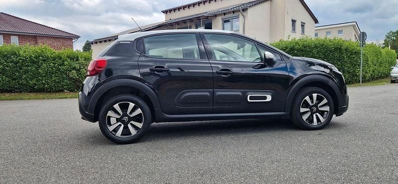 Schwarz Gebraucht 2020 Citroën C3 Shine Kleinwagen | 8.477 € (Guter Preis) - Bild 1/4