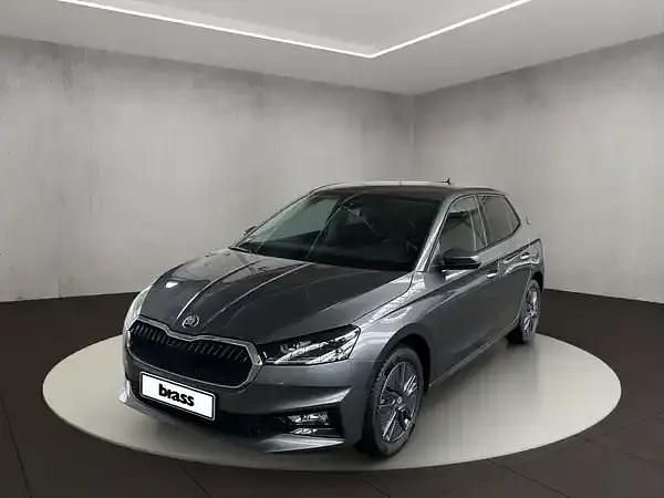 Graphitegrau metallic Gebraucht 2025 Skoda Fabia Selection Kleinwagen | 23.950 € (Fairer Preis) - Bild 1/4