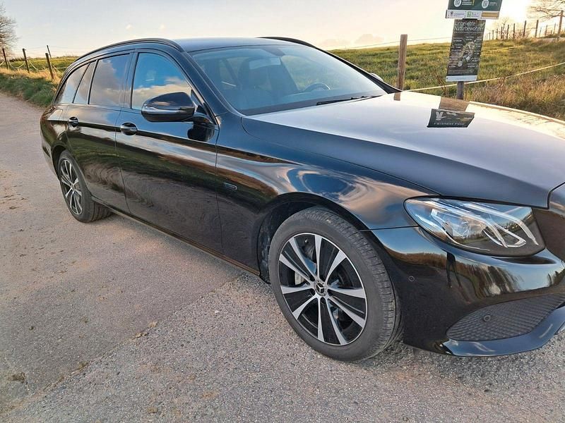 Gebraucht Mercedes E300 306 PS (225 kW) 2020 Schwarz Kombi