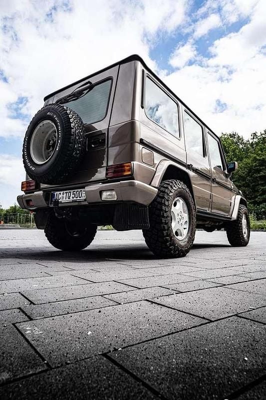 Braun Gebraucht 1993 Mercedes G500 SUV | 48.000 € - Bild 1/4