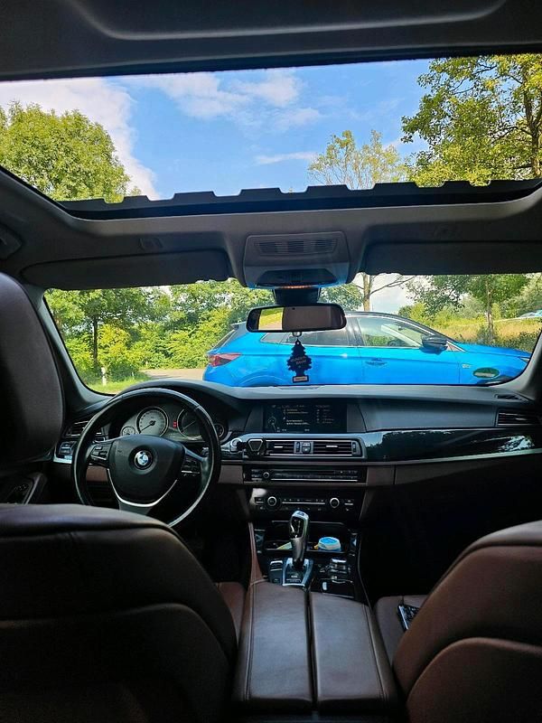 Gebraucht BMW 520 184 PS (135 kW) 2013 Schwarz Limousine