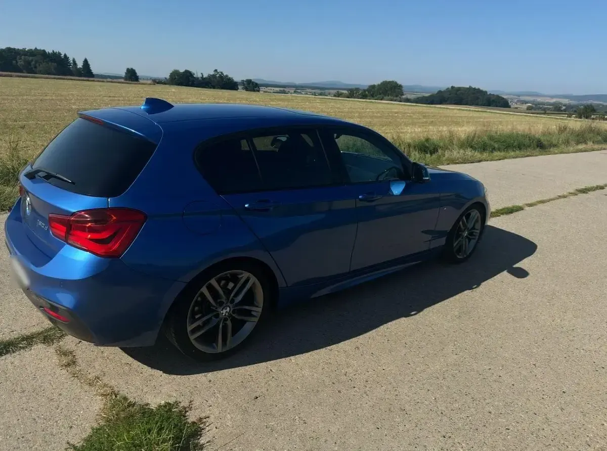 Gebraucht BMW 120 M Sport 190 PS (139 kW) 2017 Blau Kleinwagen