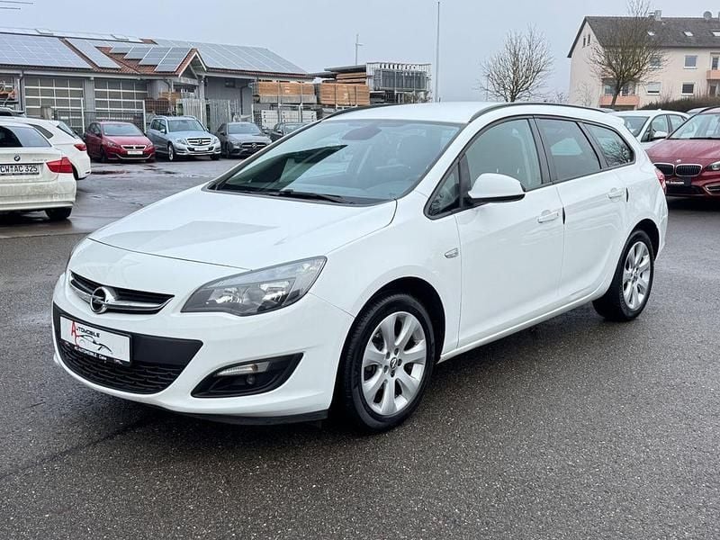 Weiß Gebraucht 2014 Opel Astra Style Kombi | 6.900 € (Fairer Preis) - Bild 1/4