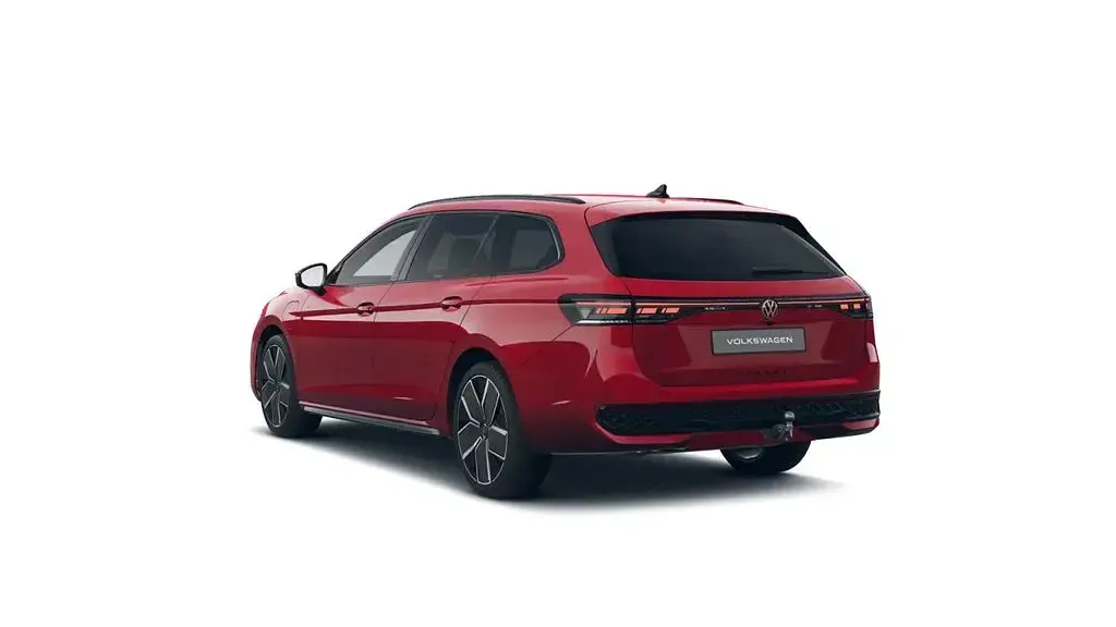 Gebraucht VW Passat R-line 272 PS (200 kW) 2025 Rot Kombi
