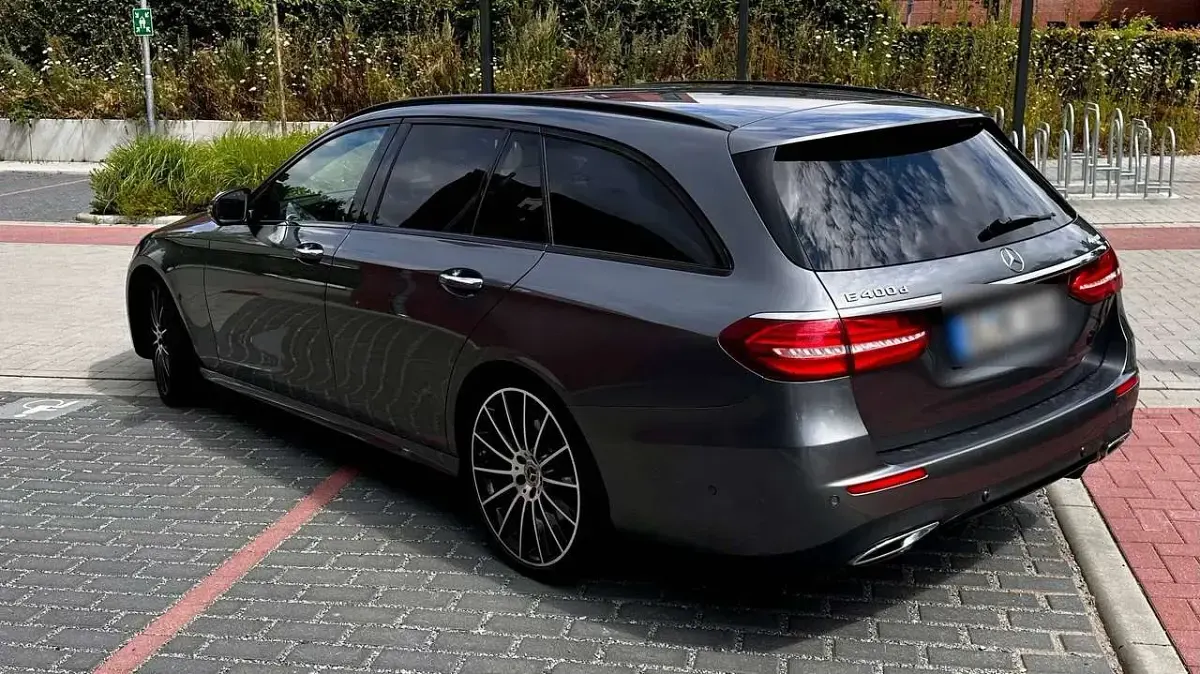 Gebraucht Mercedes E400 AMG line 340 PS (250 kW) 2018 Grau Kombi