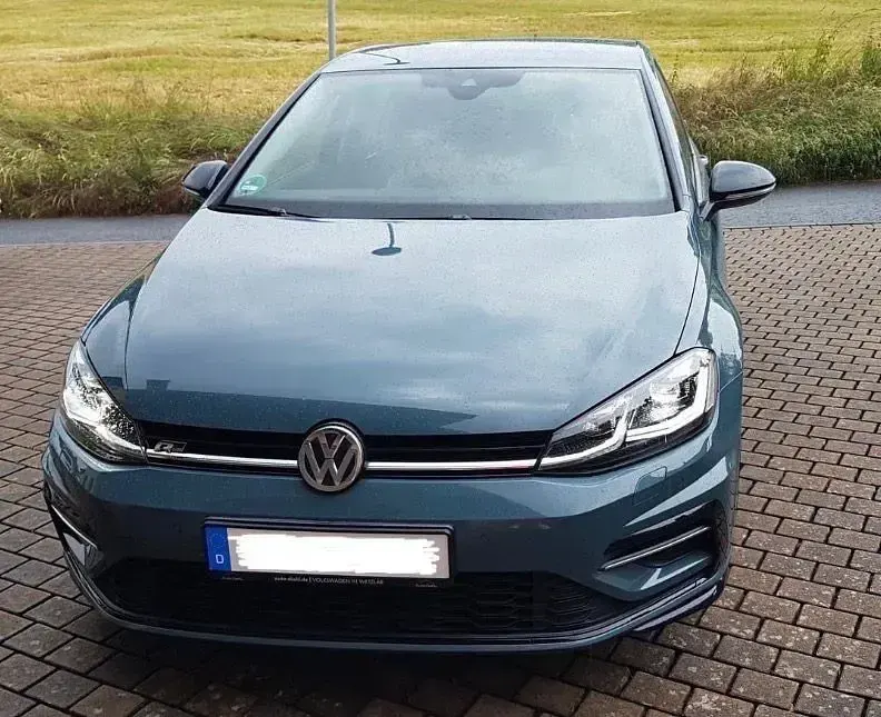 Second-hand VW Golf VII IQ Drive 150 CP (110 kW) 2019 Albastru Berlinǎ
