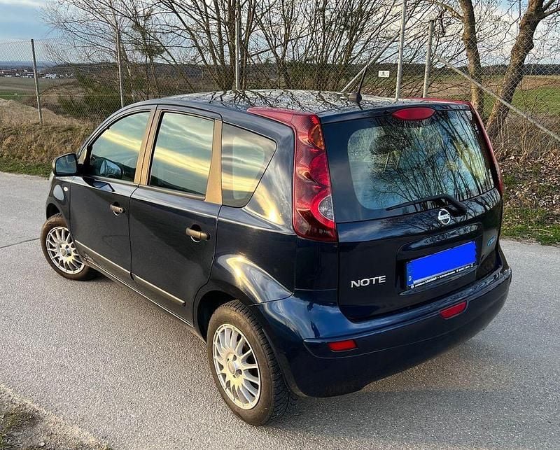 Gebraucht Nissan Note Visia 88 PS (64 kW) 2010 Blau Kleinwagen