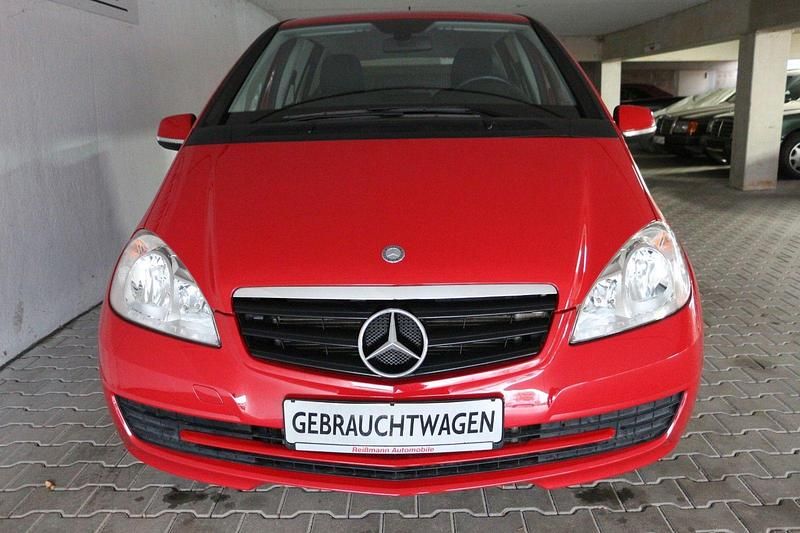 Gebraucht Mercedes A160 95 PS (69 kW) 2012 Rot Kleinwagen