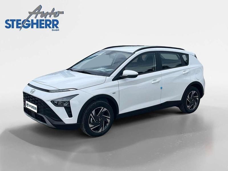 Weiß Gebraucht 2024 Hyundai Bayon Trend SUV | 20.900 € (Teuer) - Bild 1/4