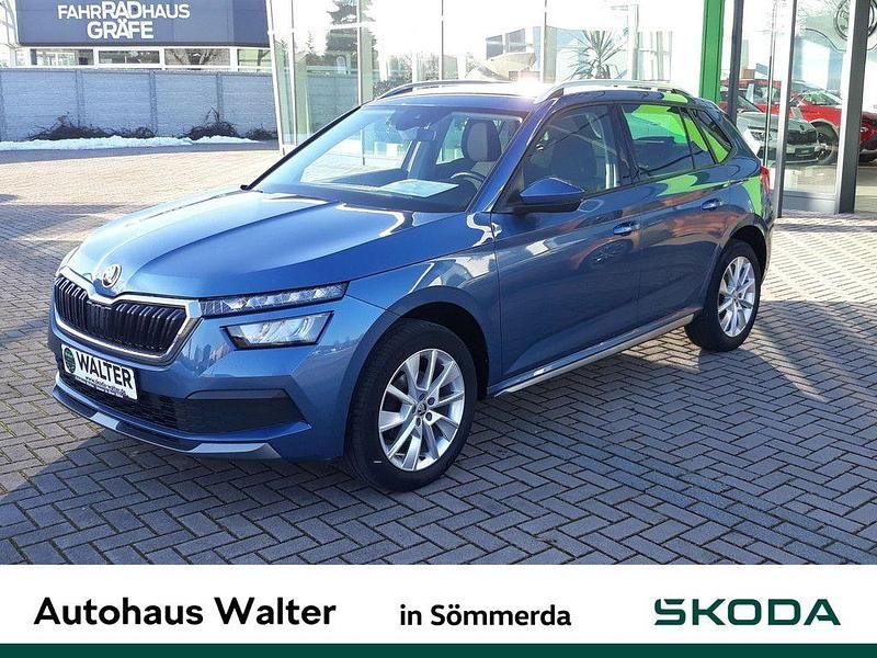 Blau / titanblau (metallic) Gebraucht 2020 Skoda Kamiq Style SUV | 14.900 € (Fairer Preis) - Bild 1/4