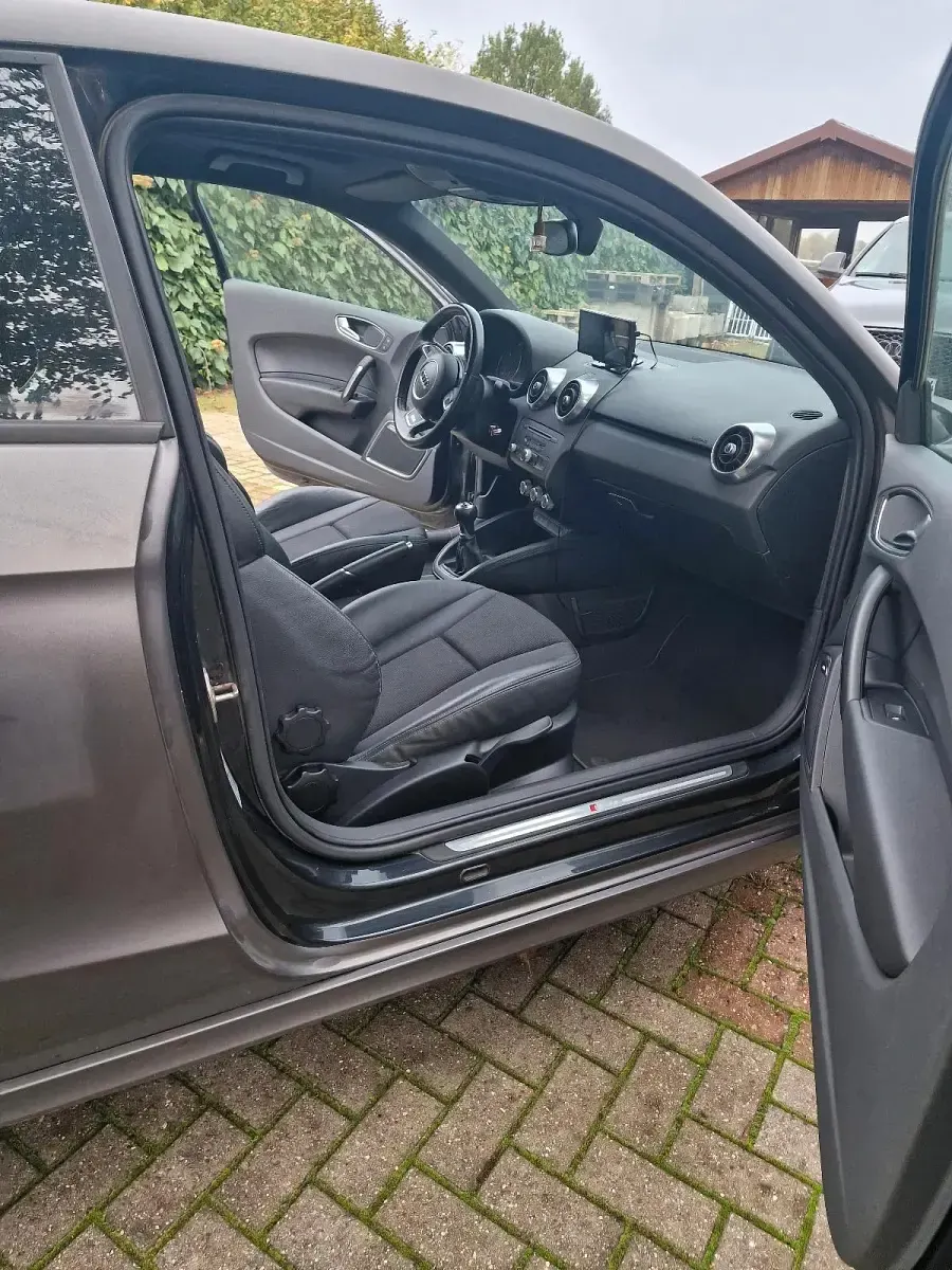 Gebraucht Audi A1 S-Line 143 PS (105 kW) 2011 Kleinwagen